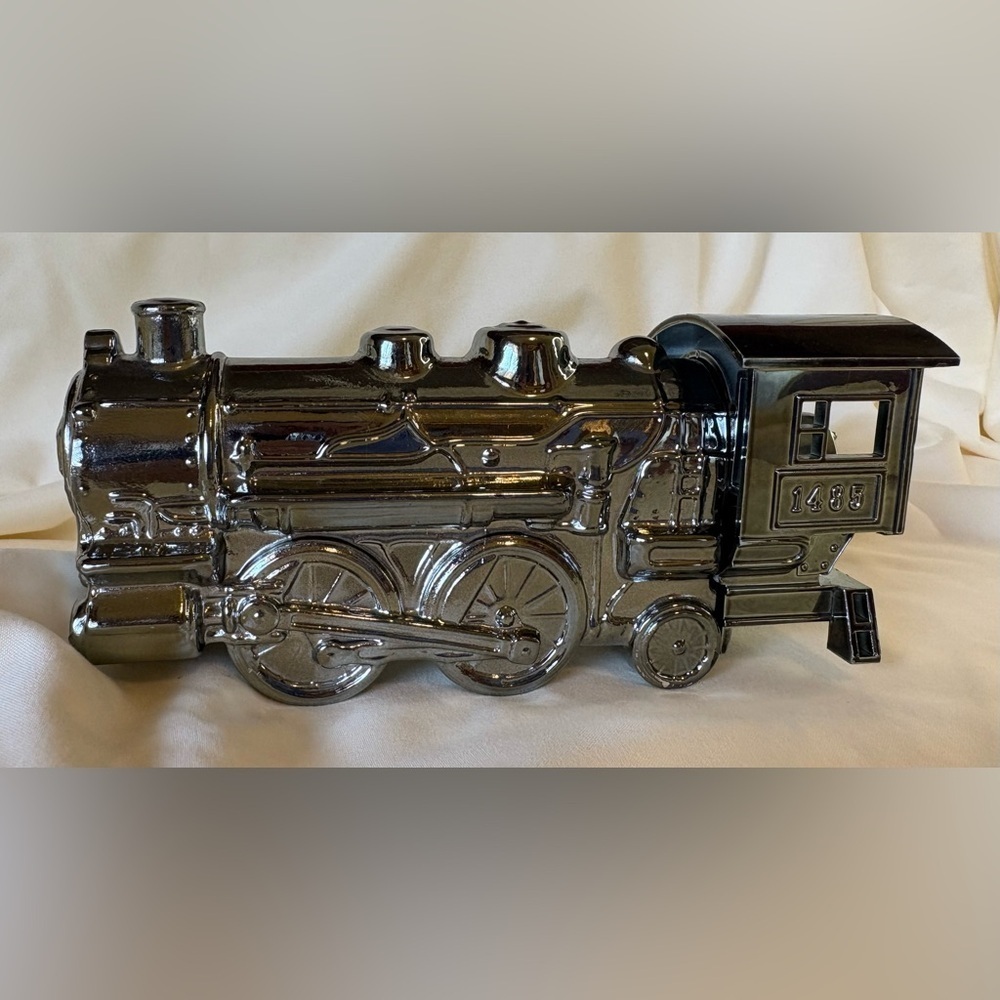 Vintage 70s Avon Train Bottle